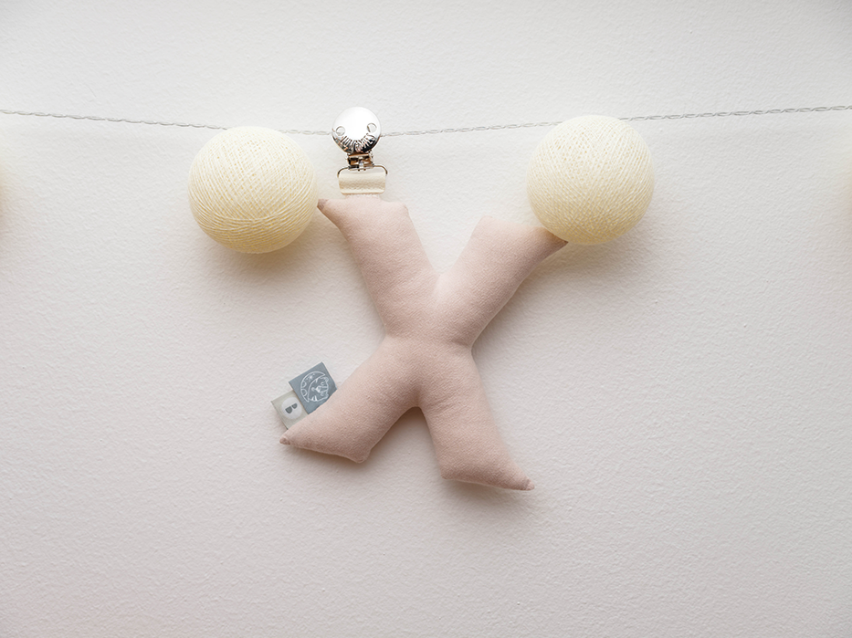 Lunamies - Letter X