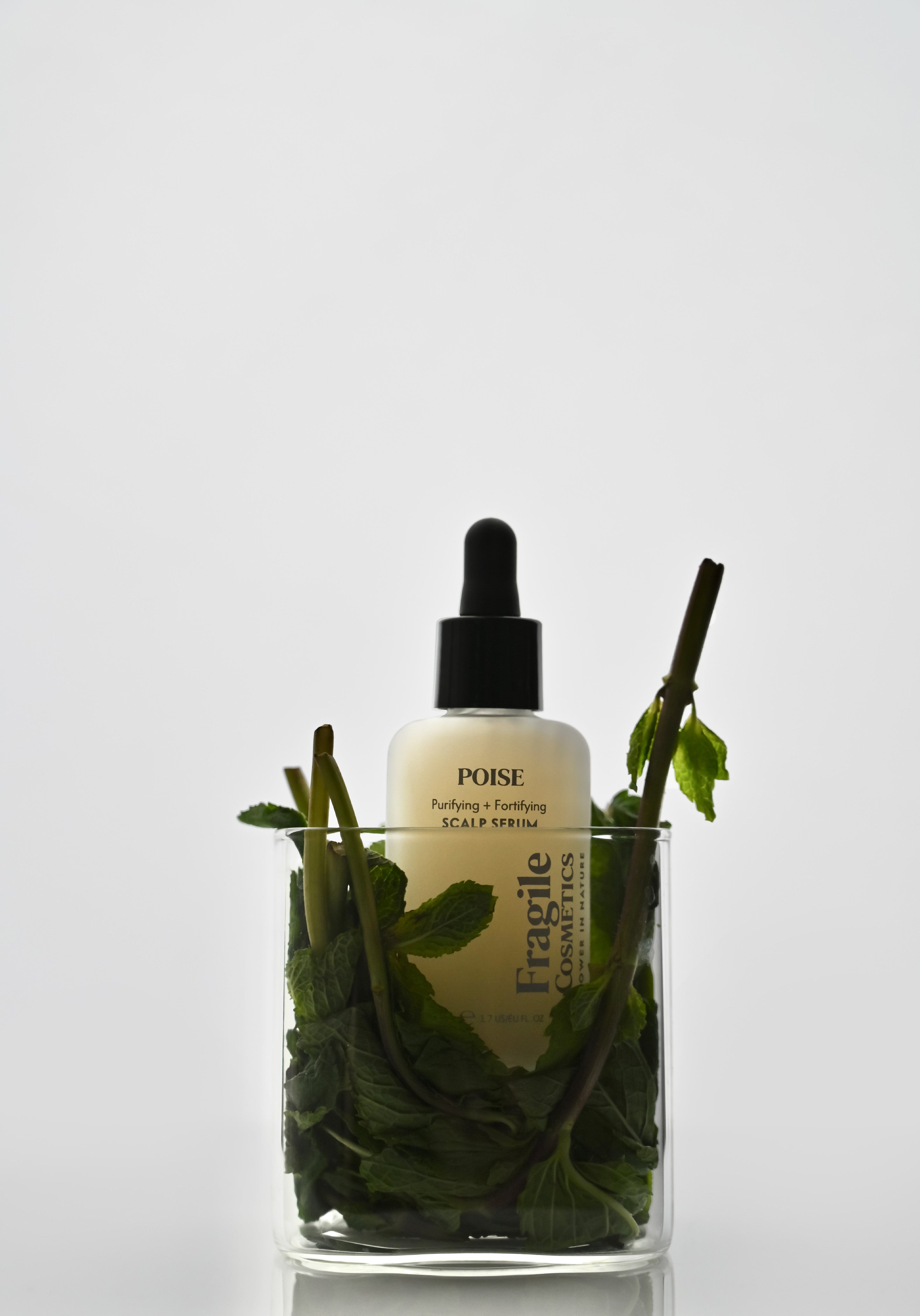 Fragile Cosmetics – POISE SÉRUM NA POKOŽKU HLAVY 50 ml / The Pellam Edit