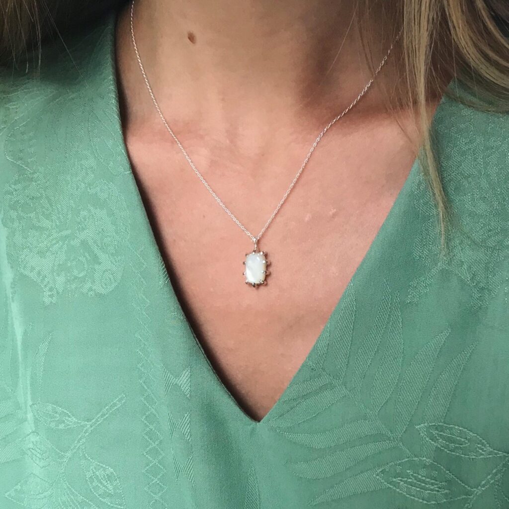 The Mama Kin - Luna pendant