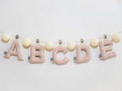 Lunamies - Letter D