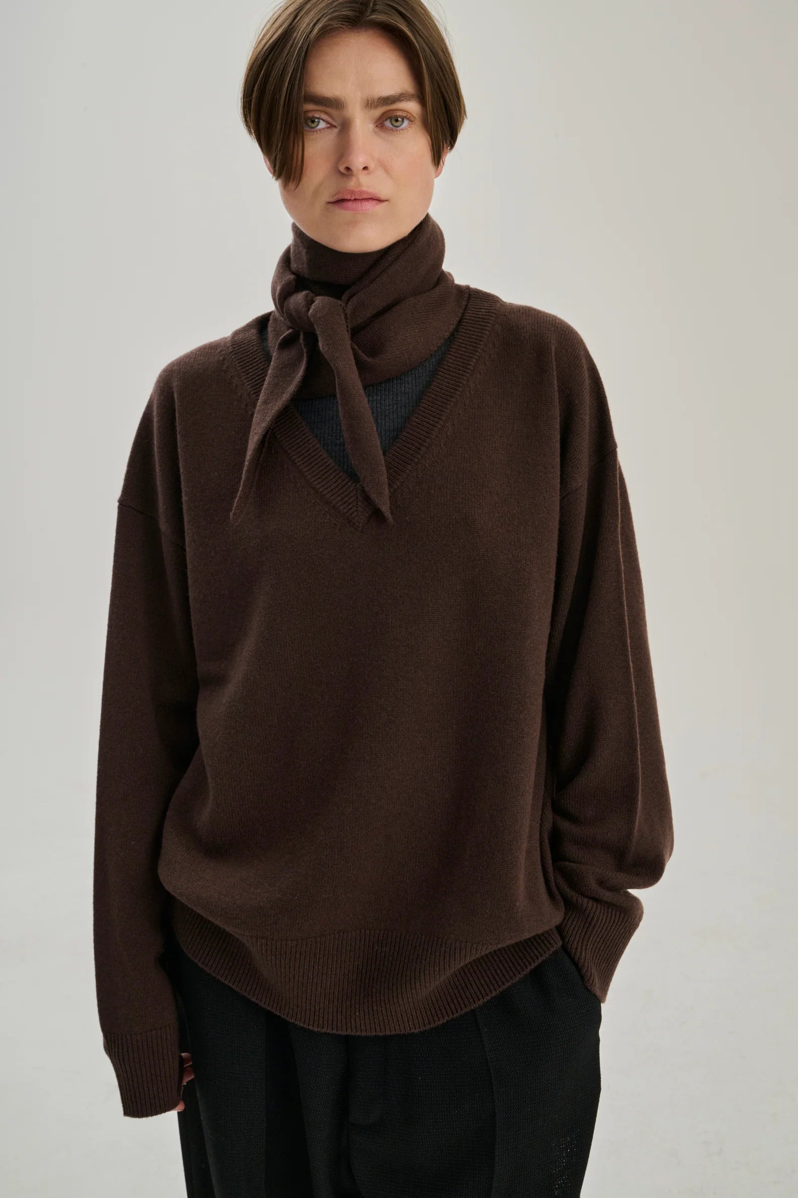 Rhea - Scarf ~ Dark Brown ~ Wool & Cashmere
