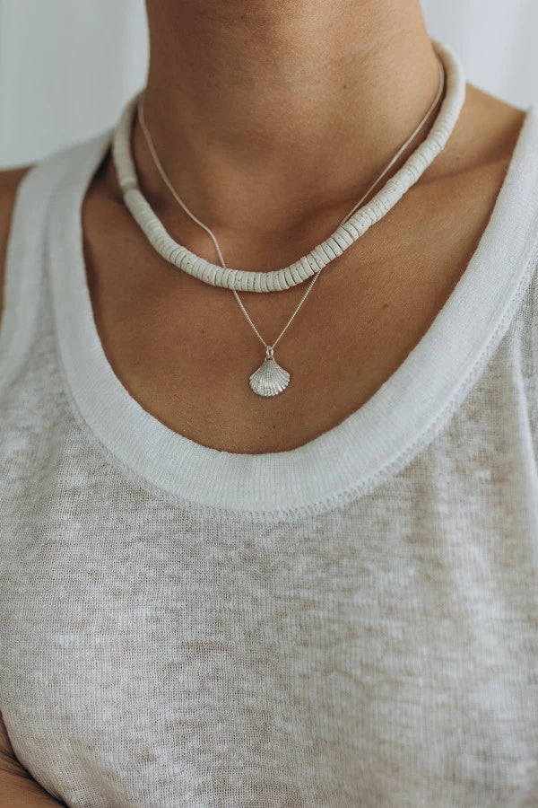 OPLOTKA COCONUT SILVER Necklace