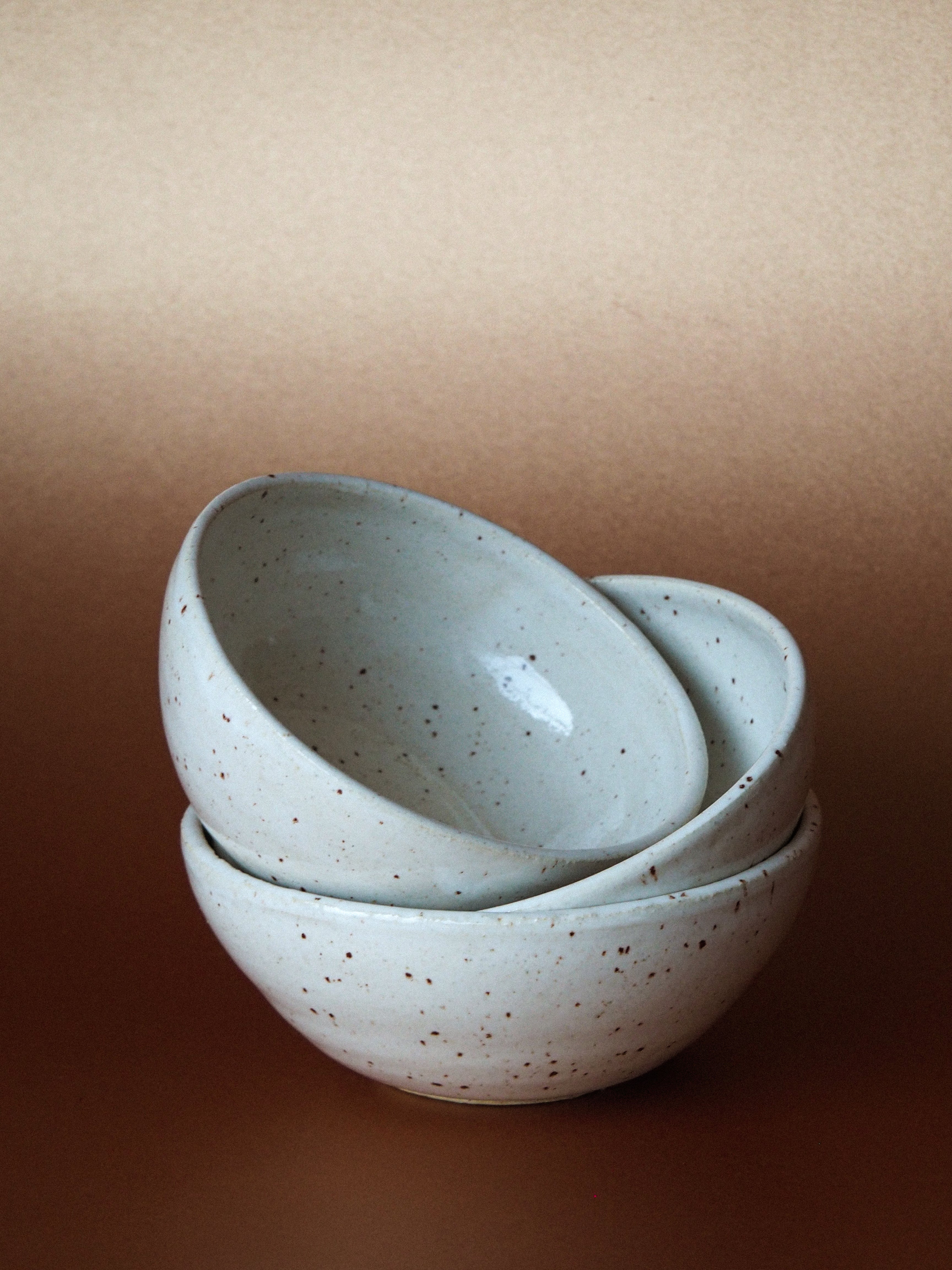 ADMARU – BOWL white with dots