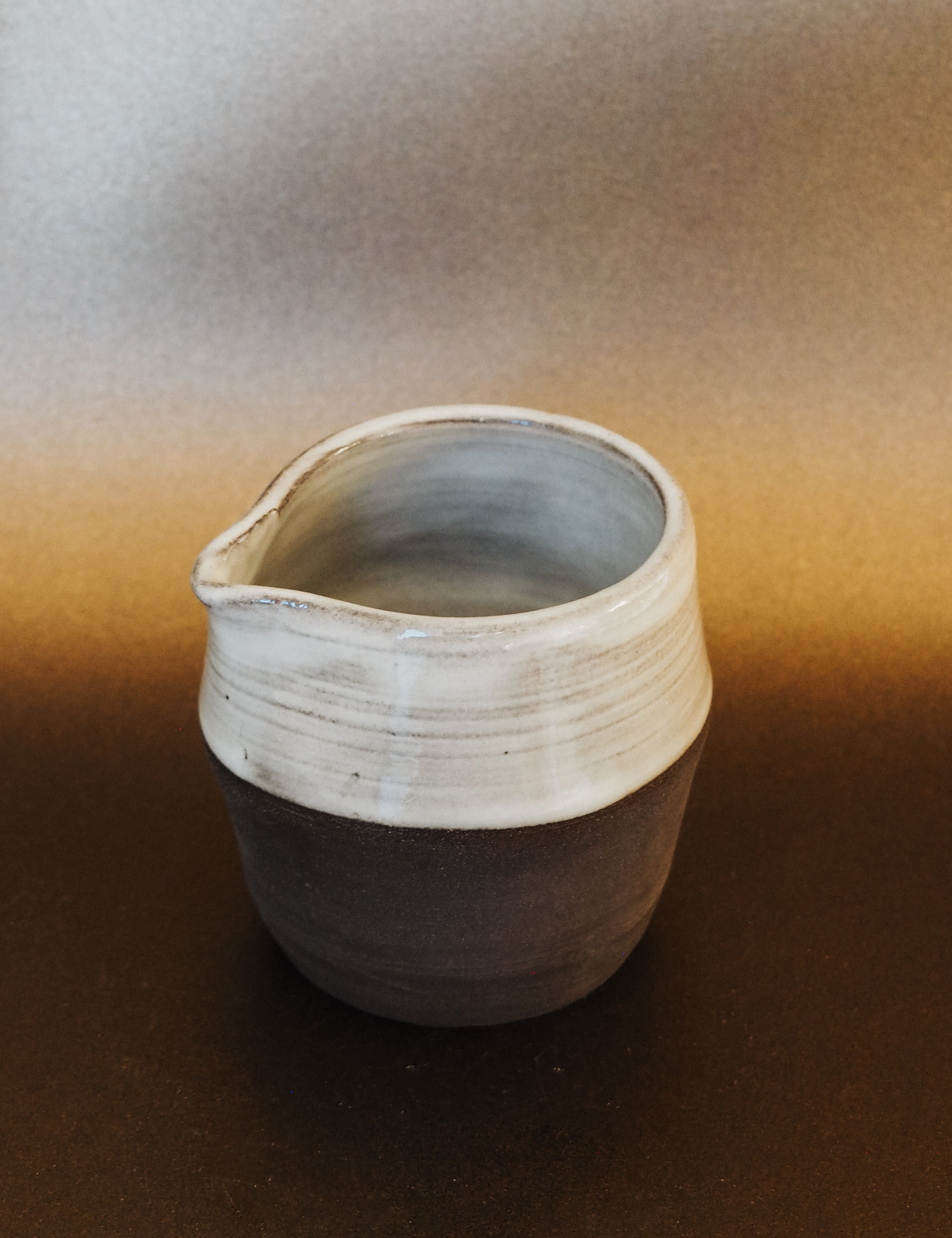 51_Milk_jug_ash.jpg