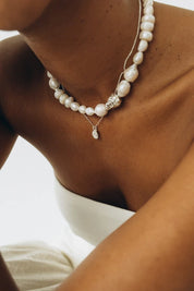 OPLOTKA BOND pearls SILVER  Necklace