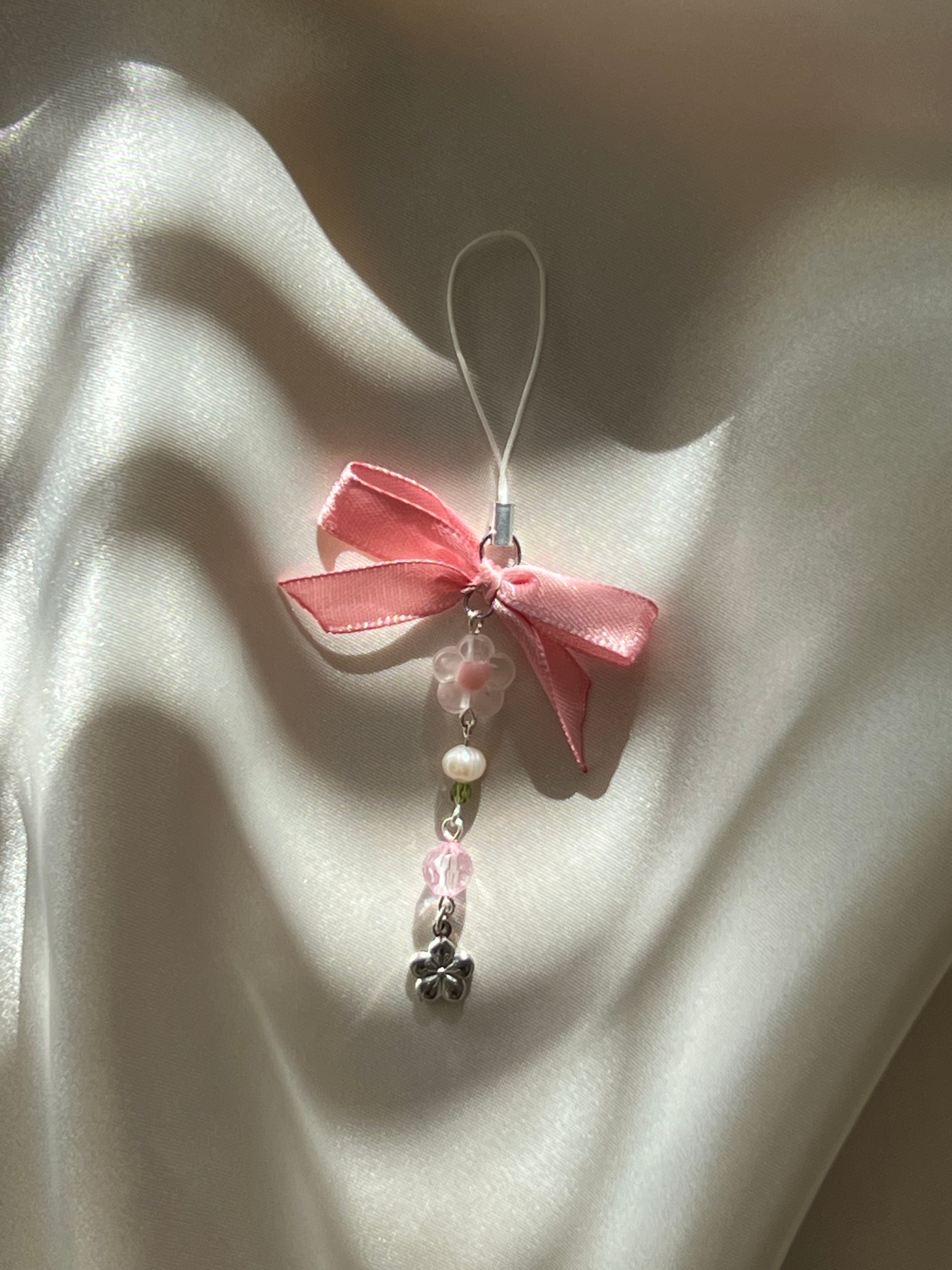 Rinni – Sakura Phone Charm