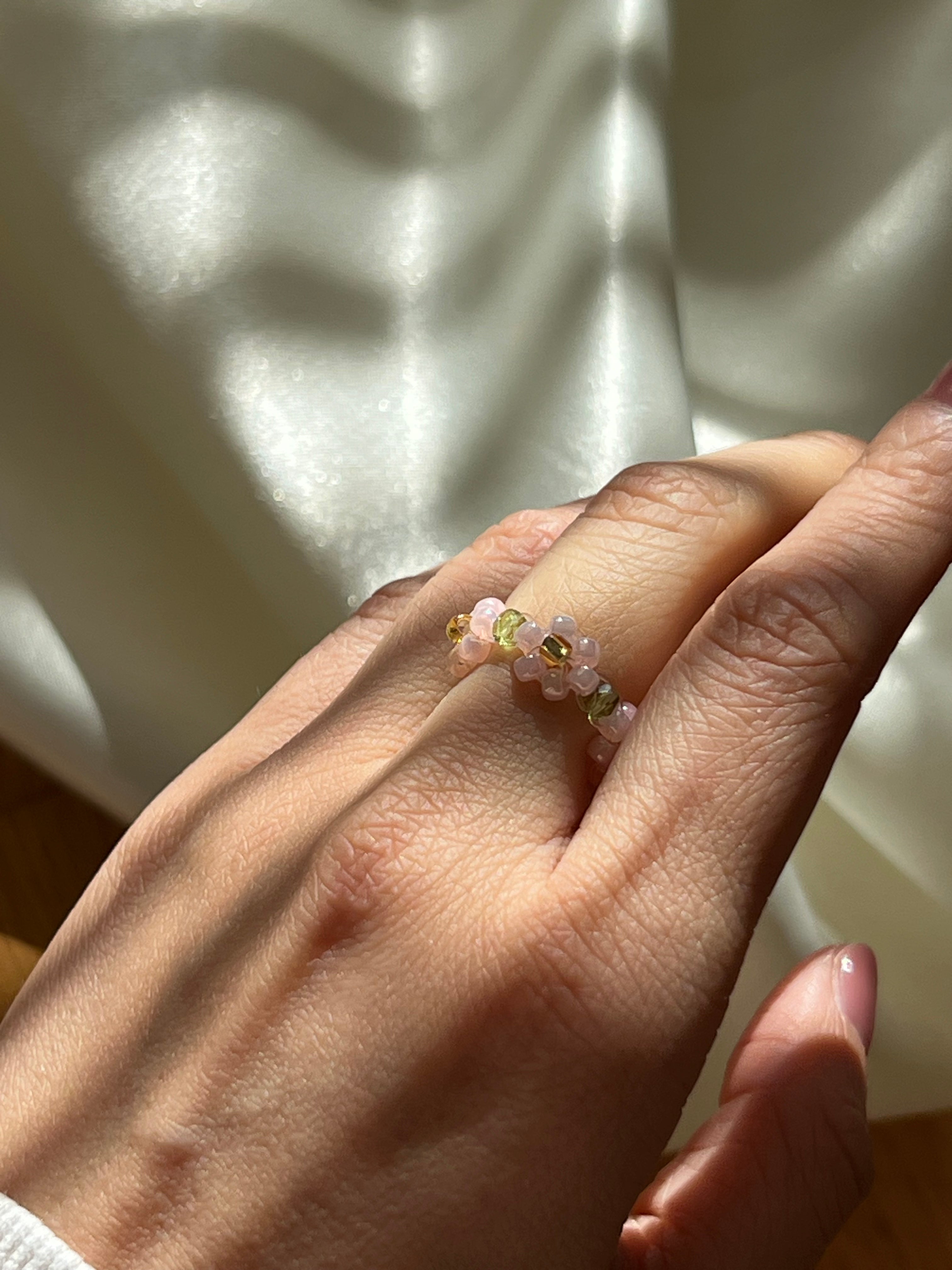 Rinni – Flower Ring