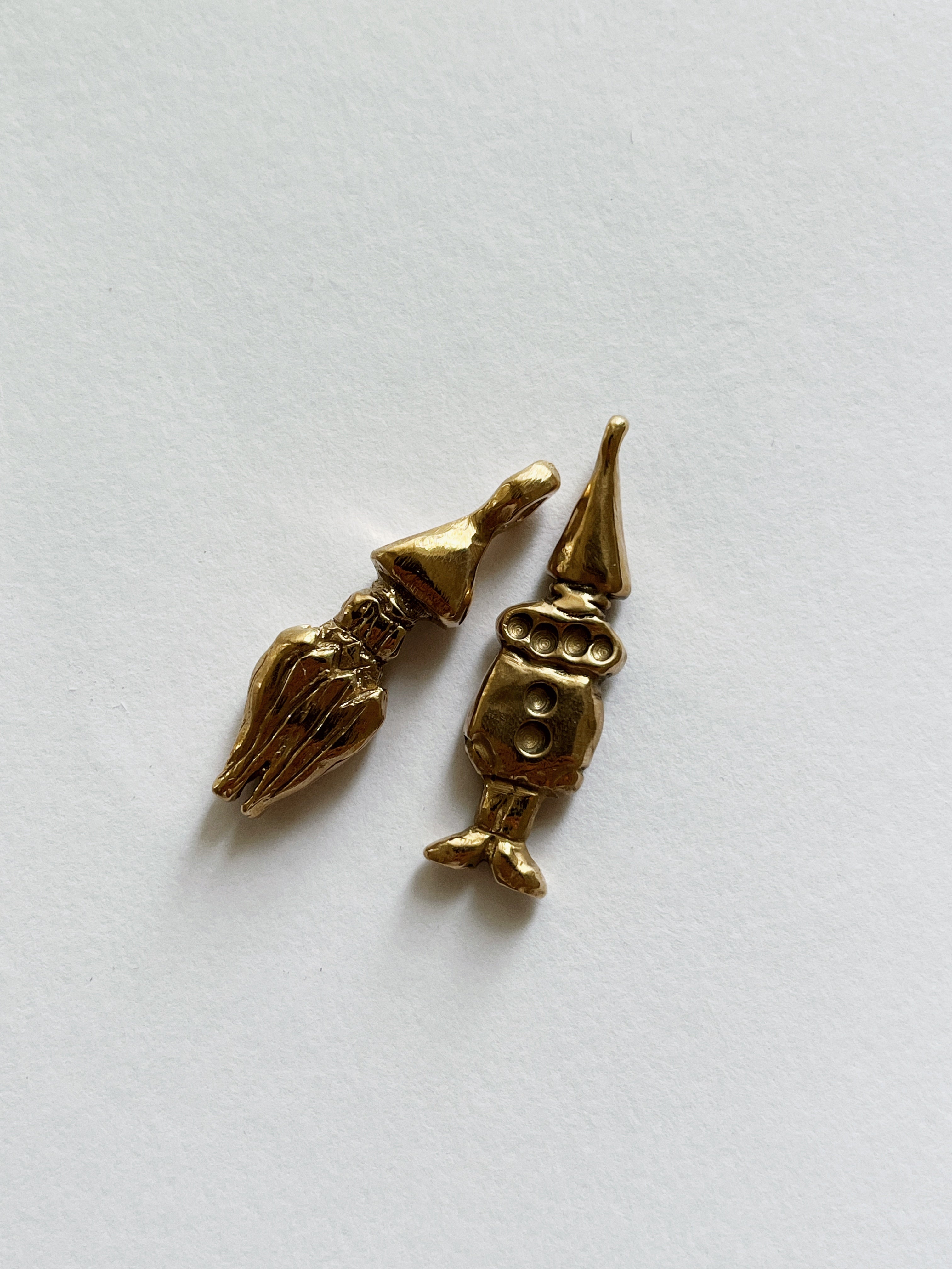Twenty.02studio - Claun Pendant