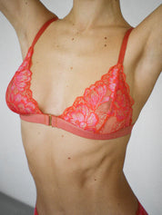 Semi/Romantic - The Flora Bra