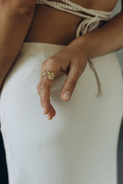OPLOTKA SHELL GOLD ring