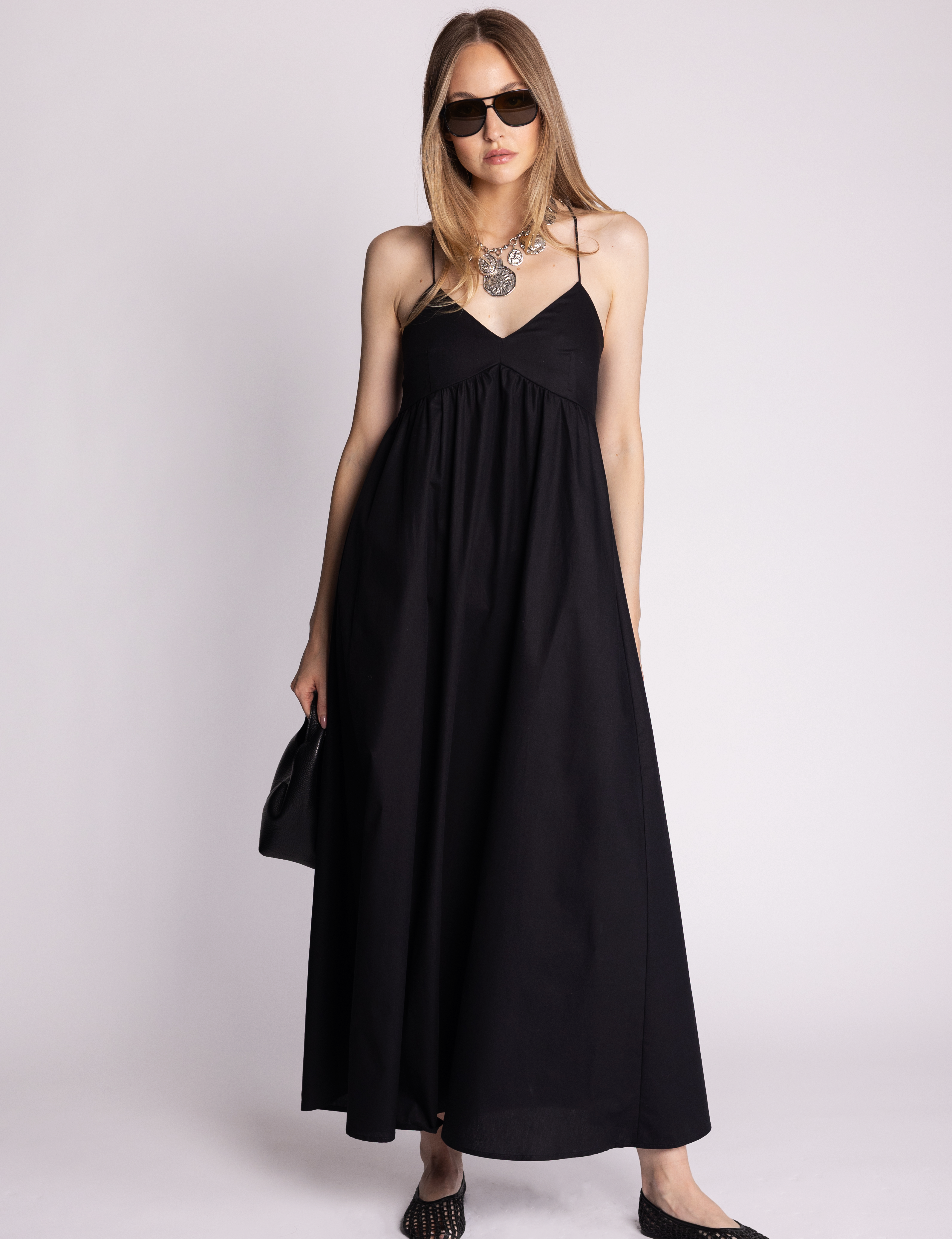 blackdress_3.png