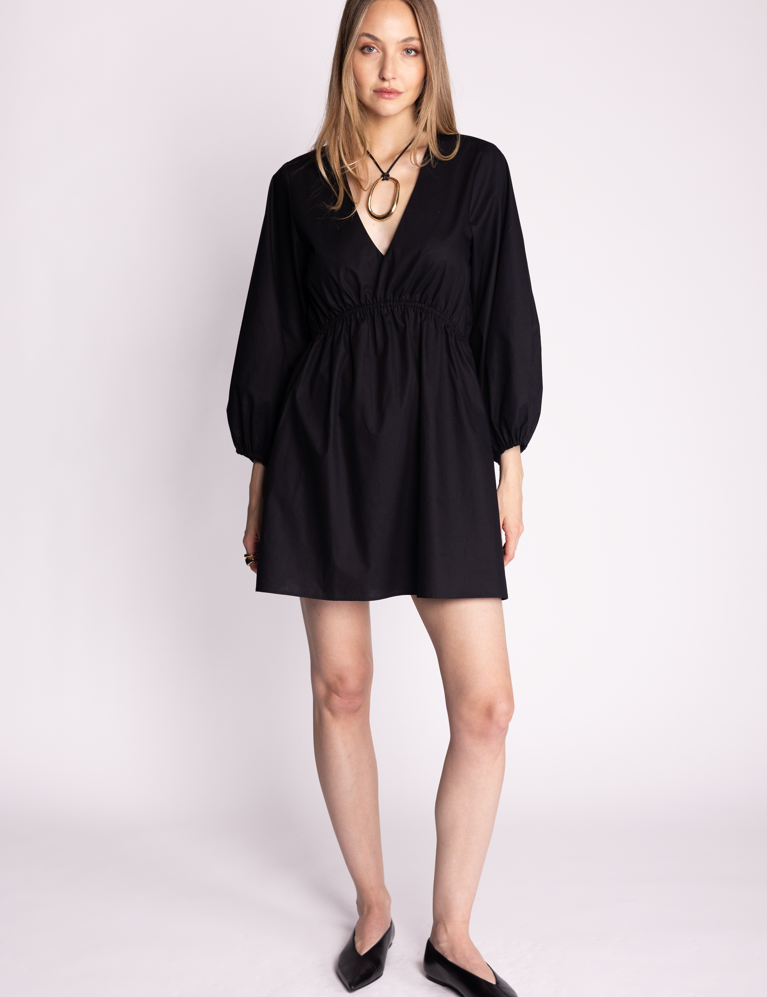 blackdress_small_3.png