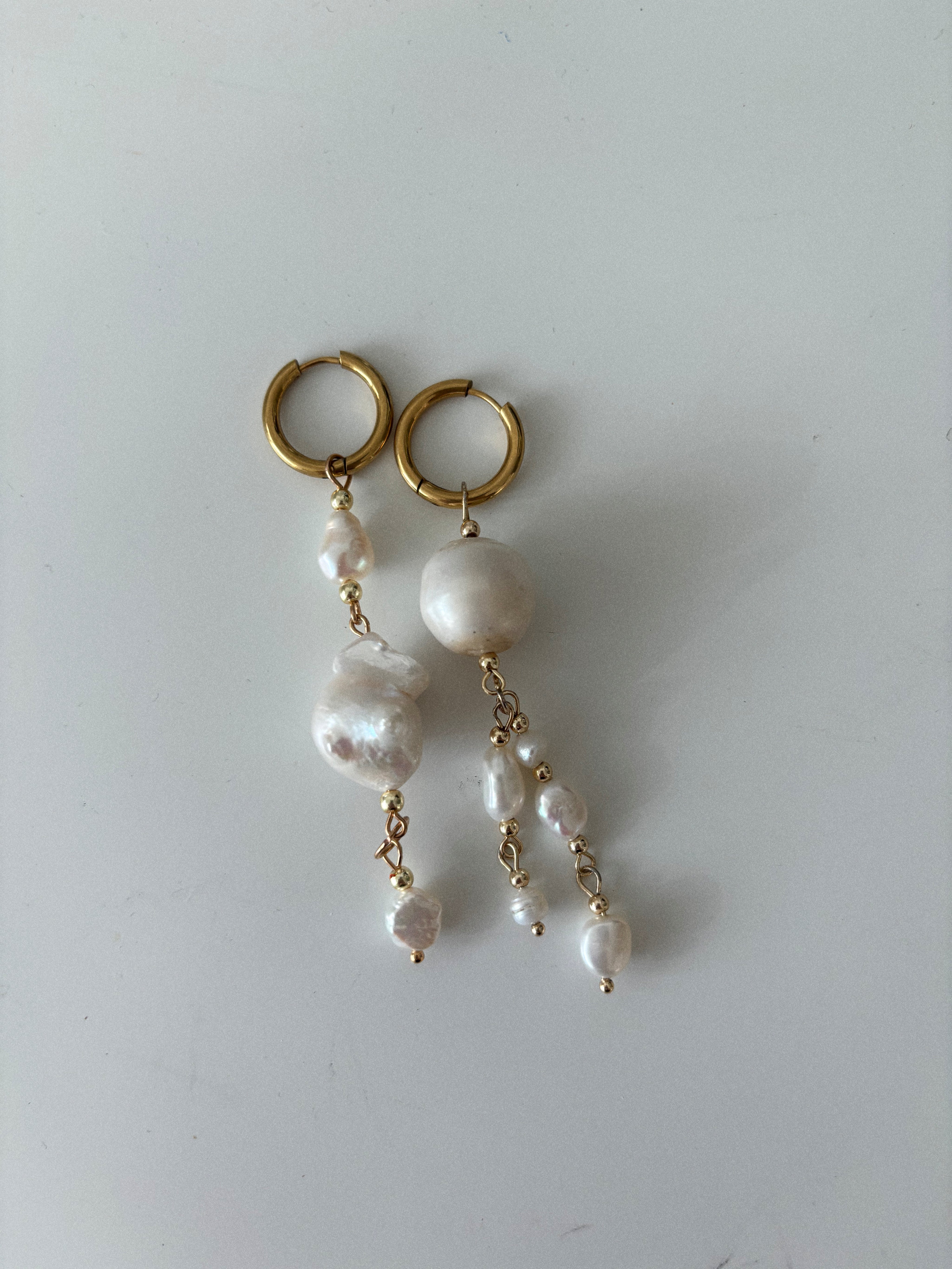 Caro - Earrings "swan lake" in gold