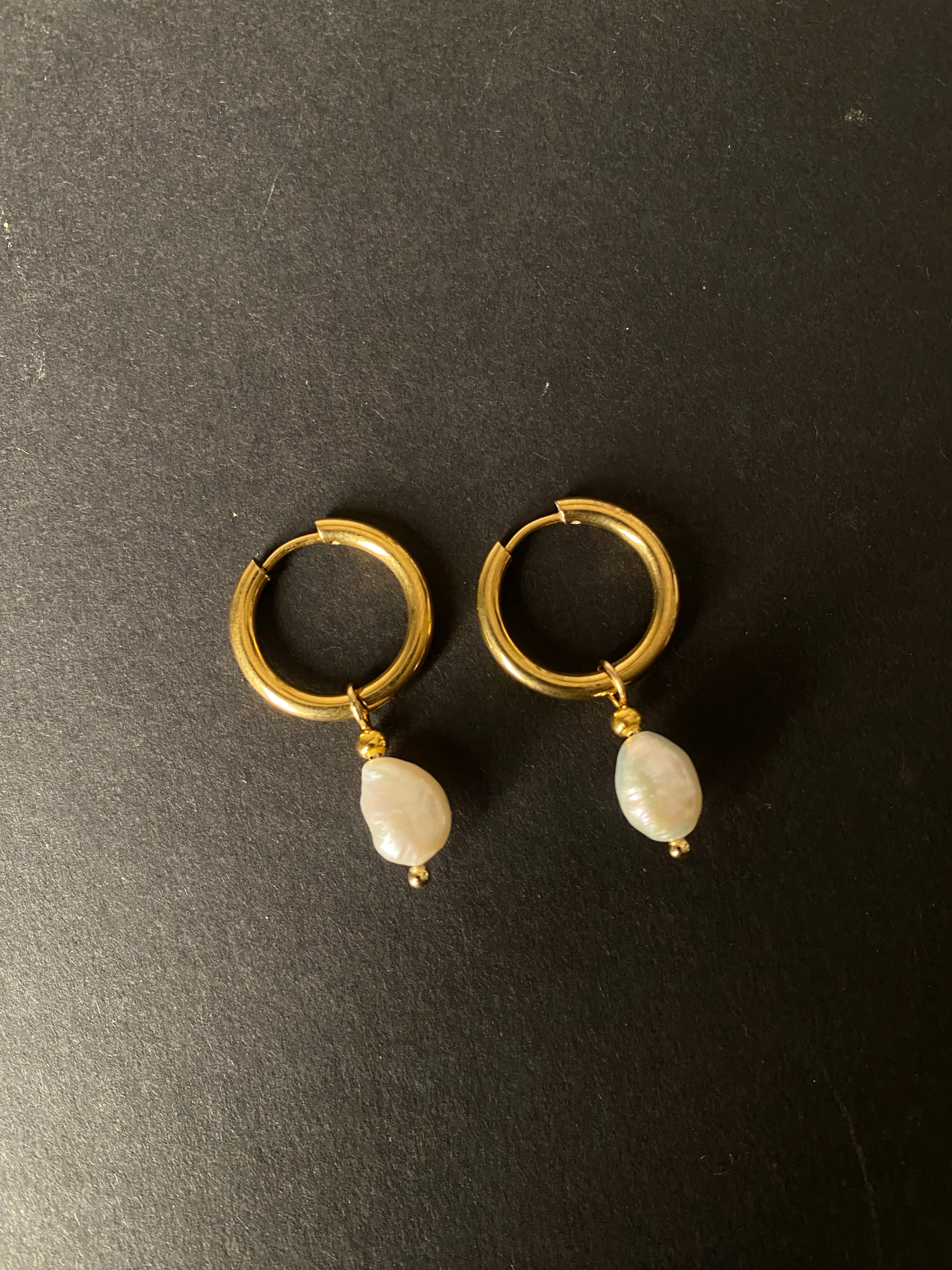 Caro - Earrings "little pearls" in gold