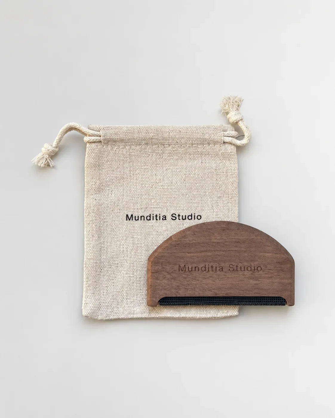 Munditia - Wooden lint remover for wool