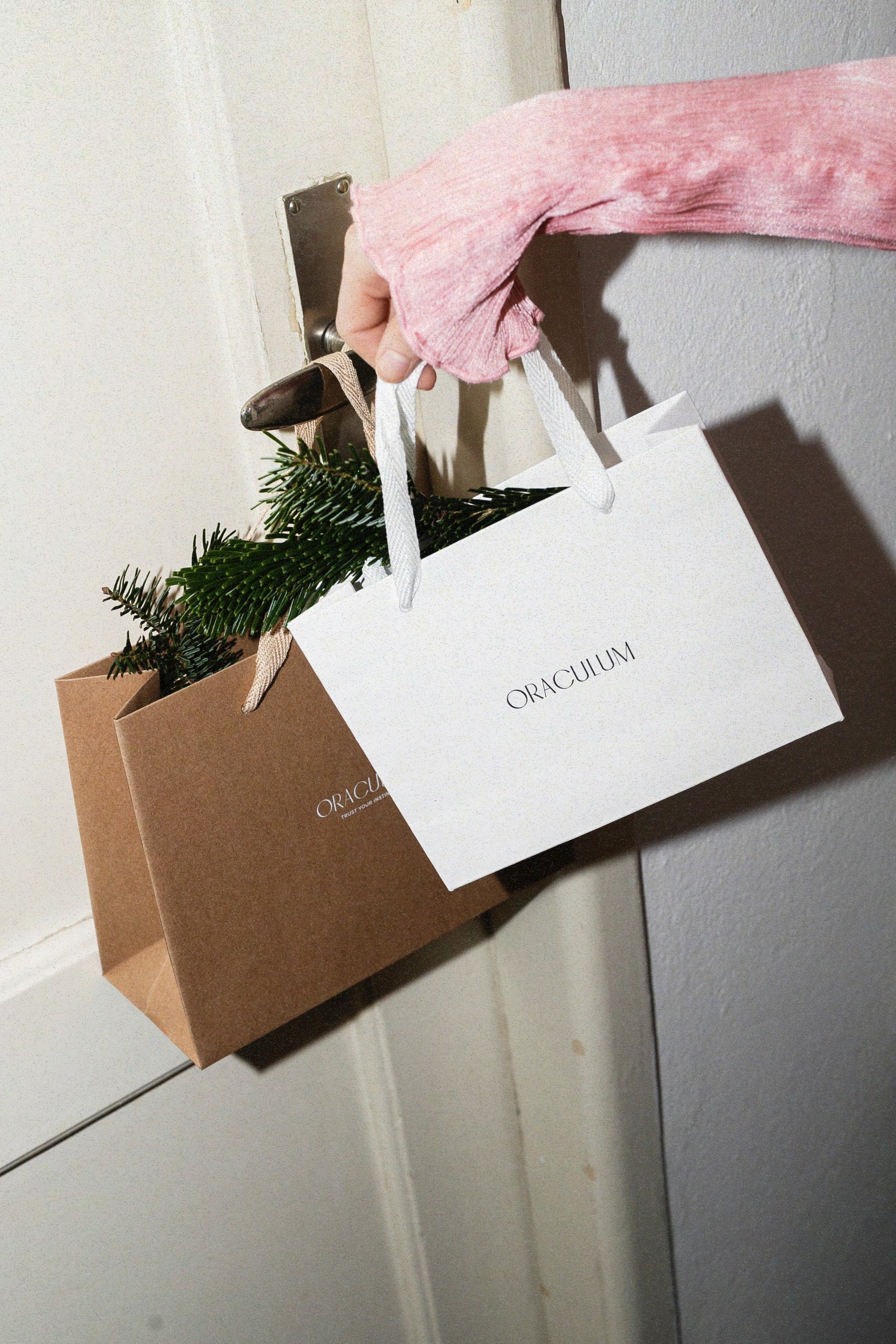 oraculum_christmas_81c7d2fb-2bf4-4554-9ef1-b17b2dc31132.jpg
