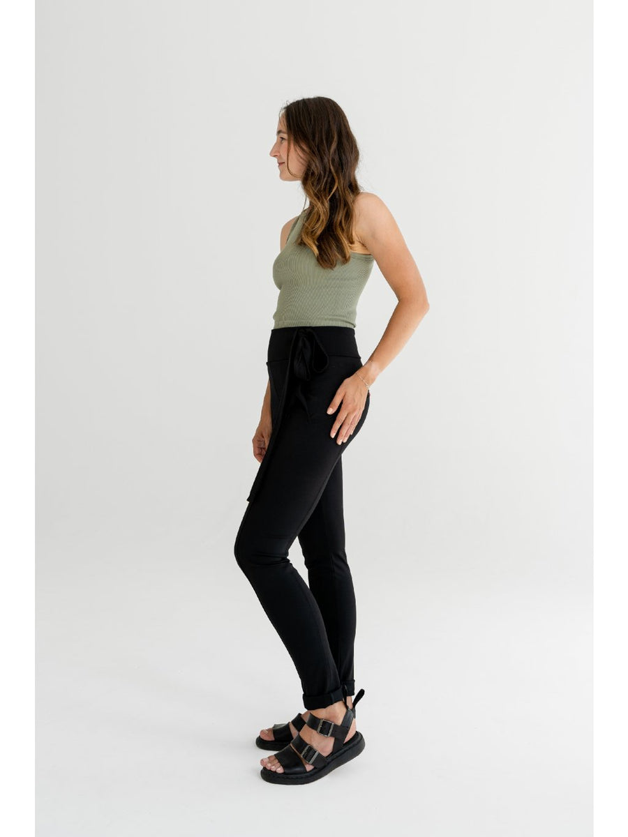 ACOS – Black Pants OBJEVUJ