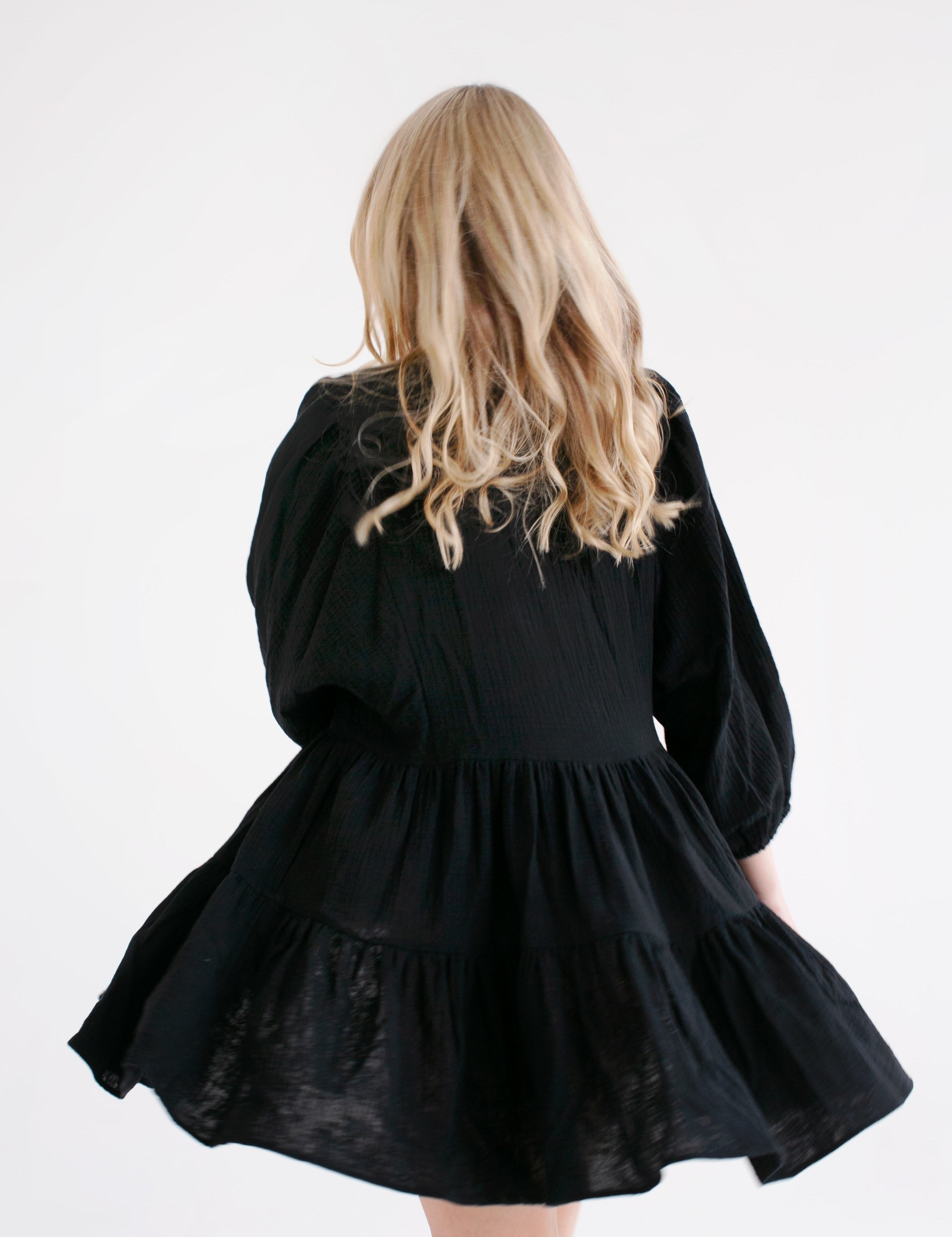 Dress_black_color.jpg