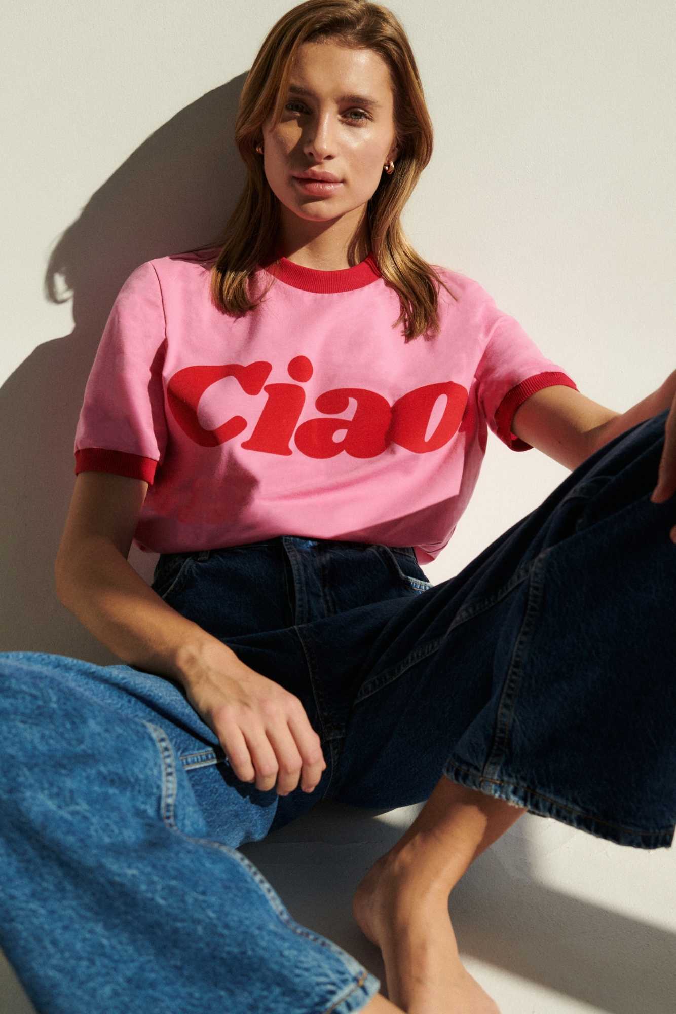Les Goodies - She Is Sunday Ciao Sunday Tee Pink